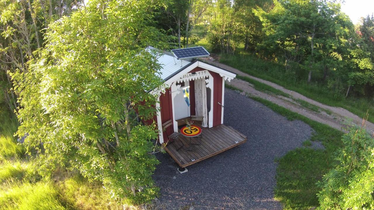 Liten Enklare Klimatsmart Stuga I Roslagen Östhammar エクステリア 写真